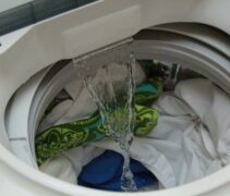 Nguyên nhân máy giặt xả nước liên tục không ngừng và cách sửa nhanh