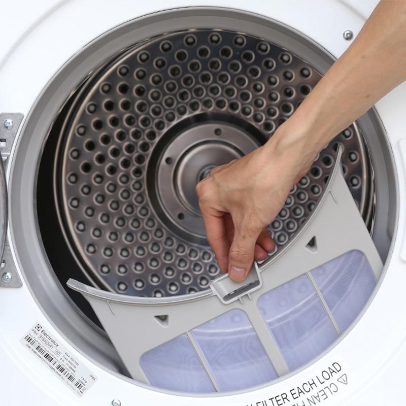 Vệ sinh các bộ phận của máy sấy quần áo giúp máy sạch sẽ, hoạt động tốt hơn và tăng tuổi thọ