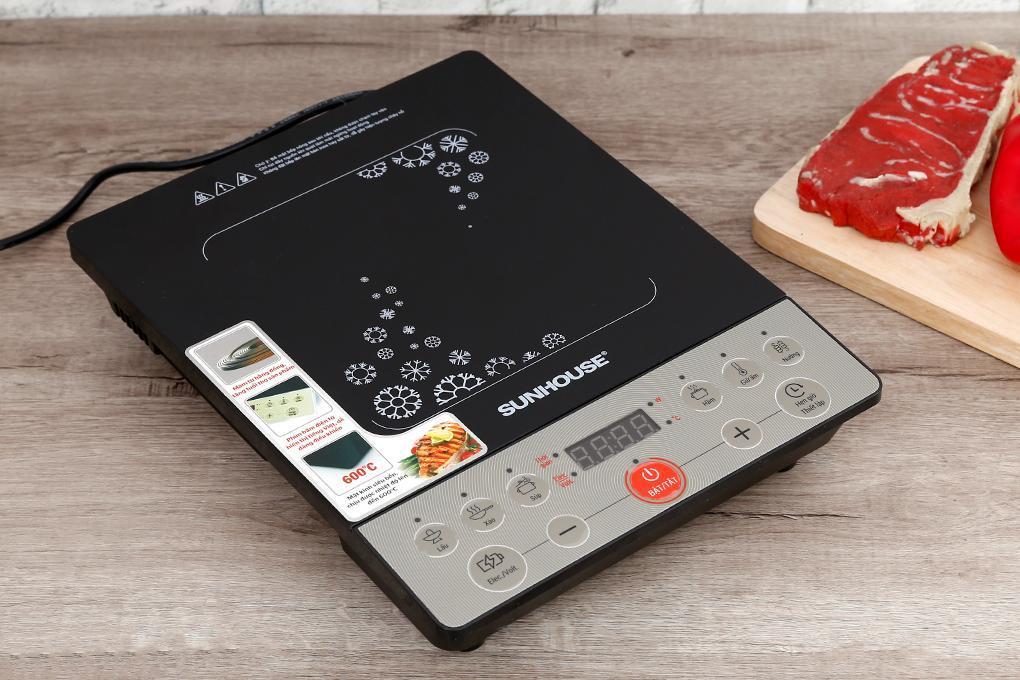 Bảng điều khiển bếp từ Sunhouse đơn giản dễ sử dụng