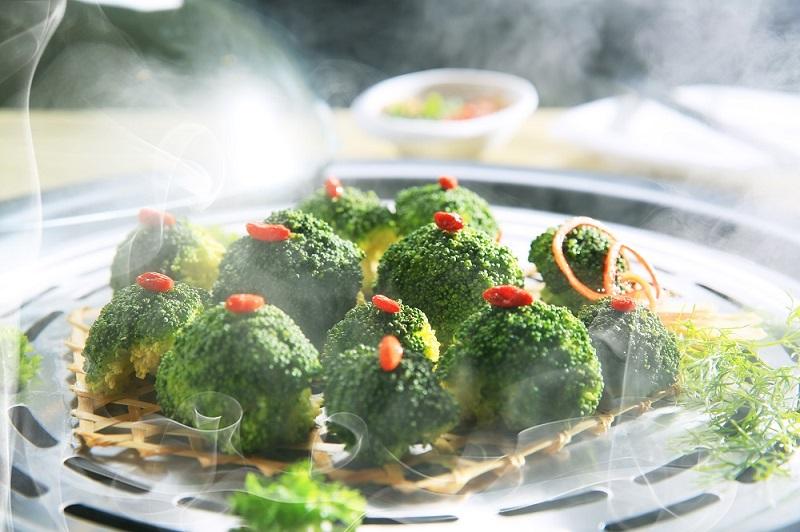 Sử dụng nồi hấp thuỷ nhiệt Magic Korea A67 siêu tốc giúp làm chín thức ăn nhanh và giữ lại hàm lượng dinh dưỡng cao trong thực phẩm