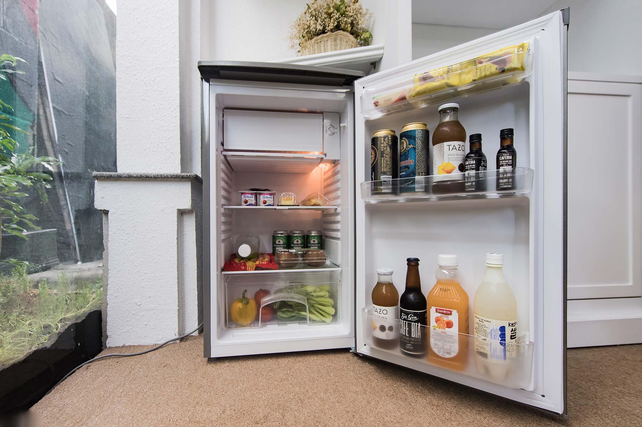 Tủ lạnh Electrolux nhỏ gọn 92 lit cho 1-2 người