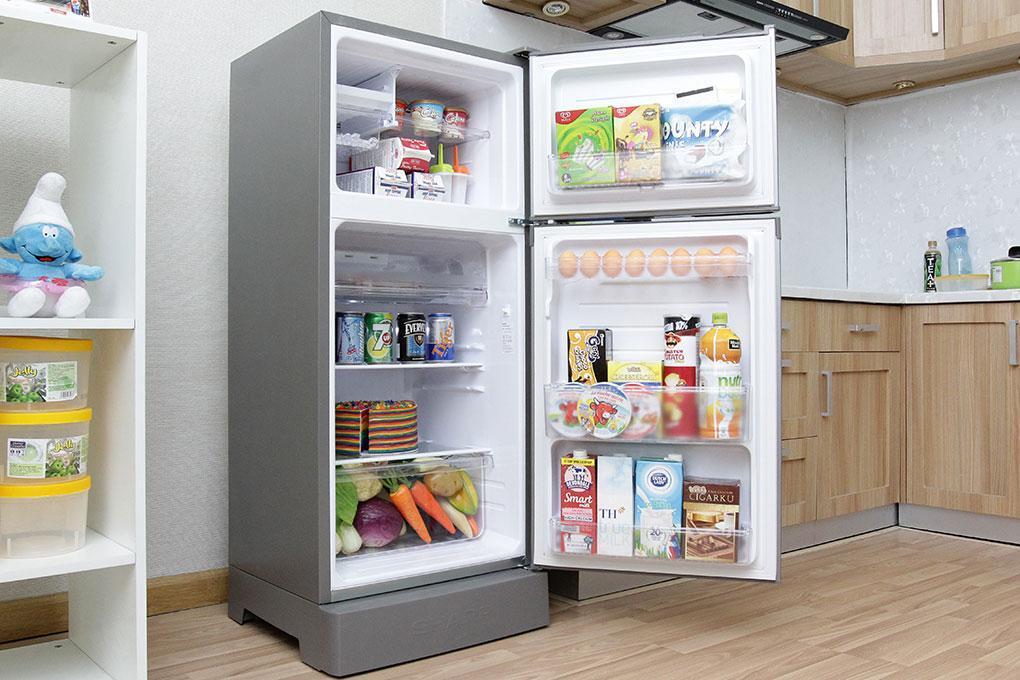 Tủ lạnh Sharp 180l thân thiện và dễ dàng với người sử dụng