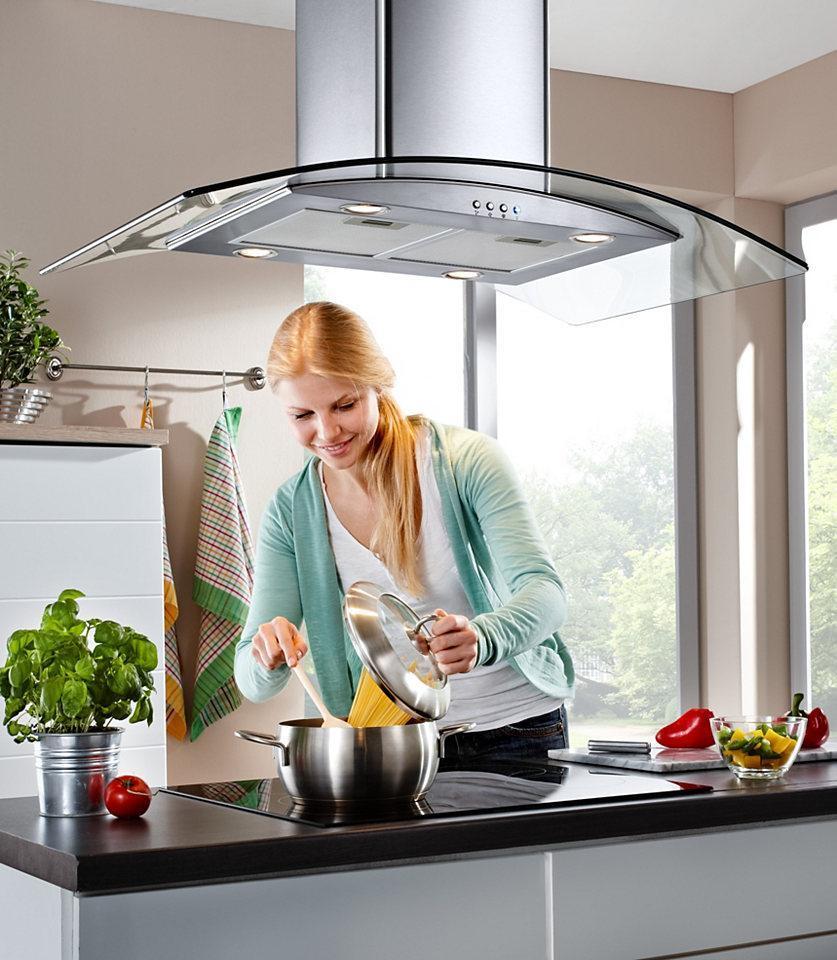 Tùy gian bếp có diện tích và sắp xếp ra sao mà lựa chọn vị trí lắp đặt máy hút mùi cho phù hợp, đảm bảo tính thẩm mỹ 