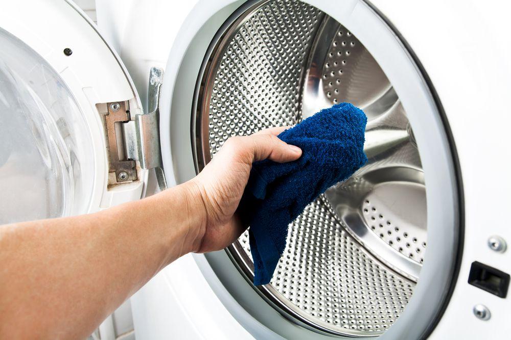 Việc tự vệ sinh máy giặt đơn giản và không tốn nhiều thời gian của bạn