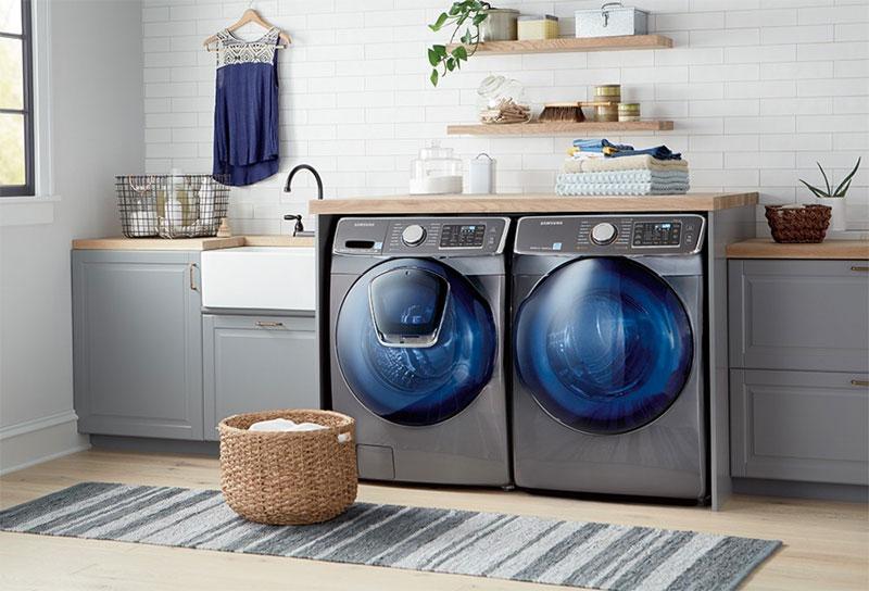 Máy sấy quần áo dạng lồng ngang có thiết kế giống như máy giặt 