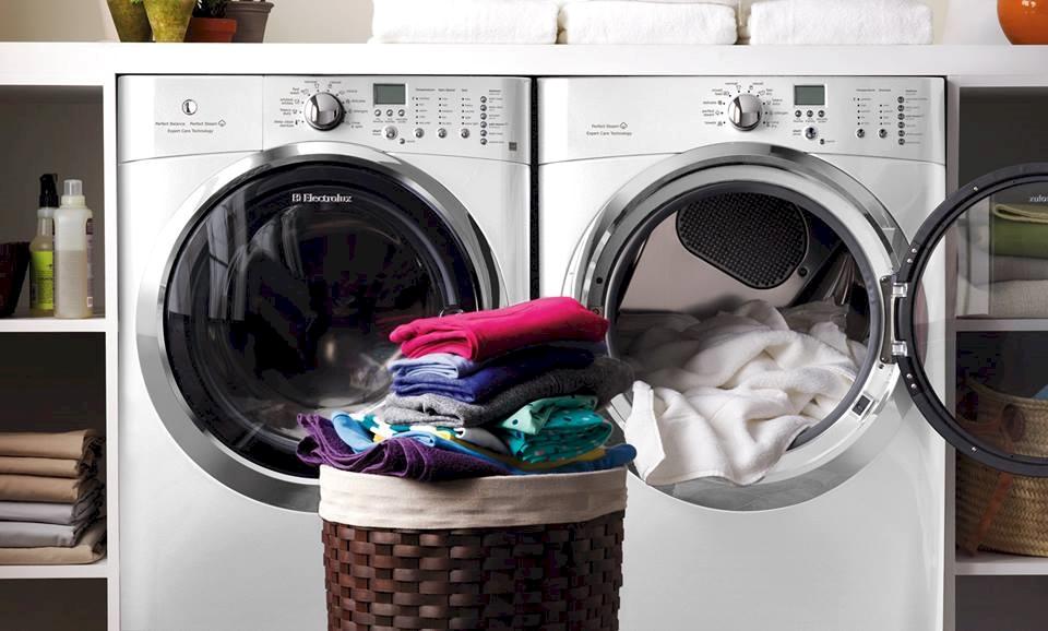Sử dụng máy giặt tiết kiệm được khá nhiều thời gian