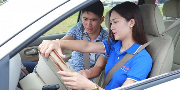 Học lái xe tại Hà Nội
